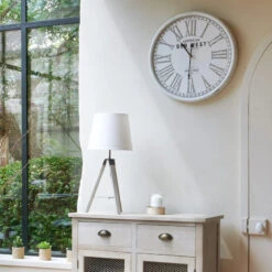 Lampe Trépied Runo écru Atmosphera H 58 Cm -Marché Meubles Magasin lampe trepied runo ecru atmosphera h 58 cm 1